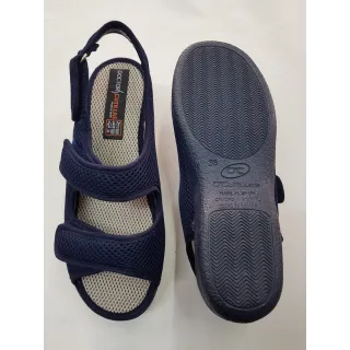 Zapatilla abierta con velcro